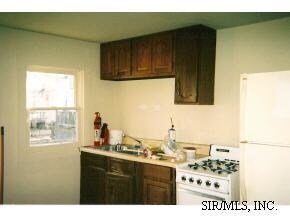 Interior Photo - 2940 Myrtle Ave