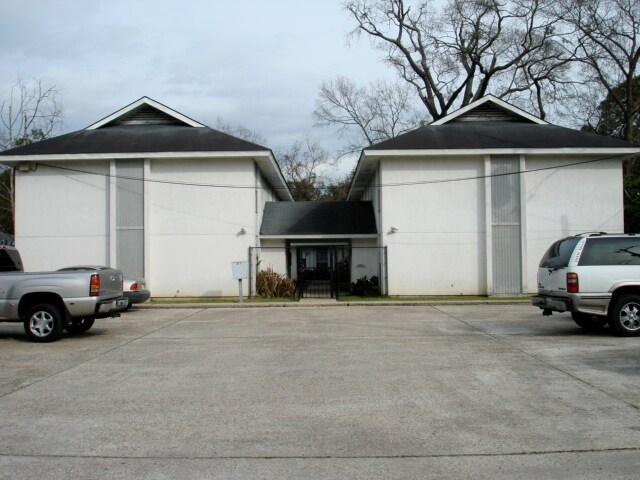 Foto del edificio - 317 East Drive Apartments