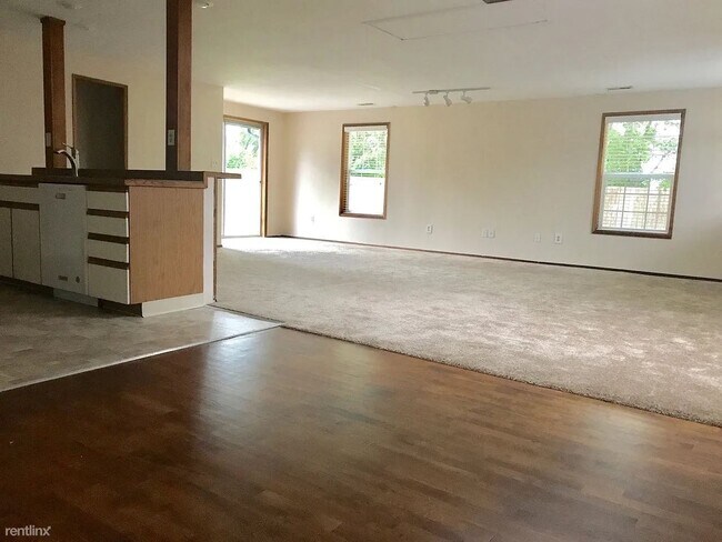 Foto del edificio - 3 br, 1 bath House - 2614 Southwest 332nd ...