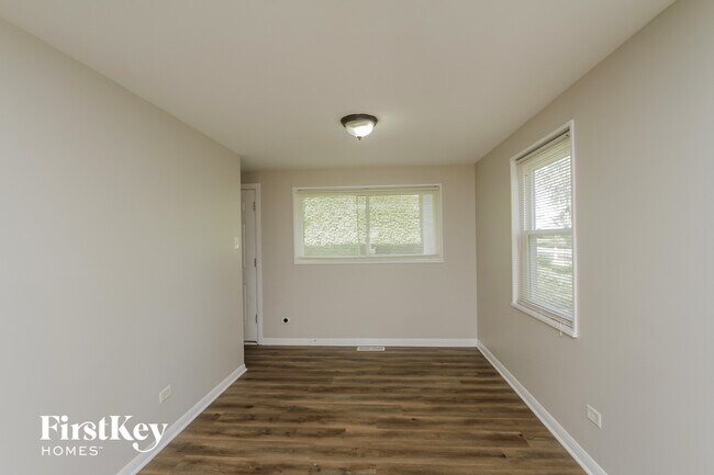 Foto del edificio - 187 Frederick Dr