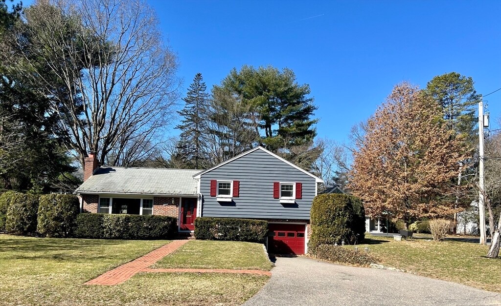 105 Parker Rd, Wellesley, MA 02482 House Rental in Wellesley, MA