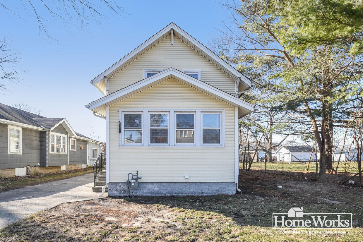 Primary Photo - 219 S Beiger St