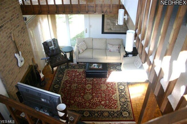 Foto del edificio - 42 Oakshore Dr
