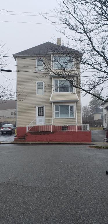 Primary Photo - 50 Cash St