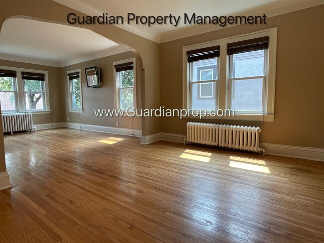Building Photo - South Minneapolis Single Family Home, Fenc...