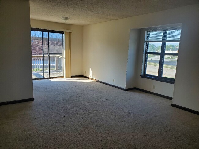 Foto del edificio - 117 Albany Dr