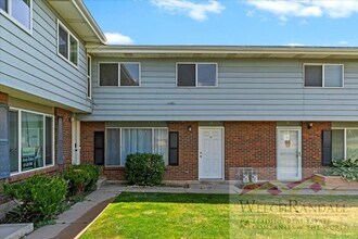 Building Photo - 1088 N Nayon St