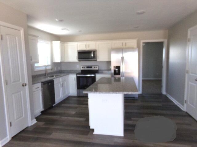 Building Photo - 2038 Dolly Dr