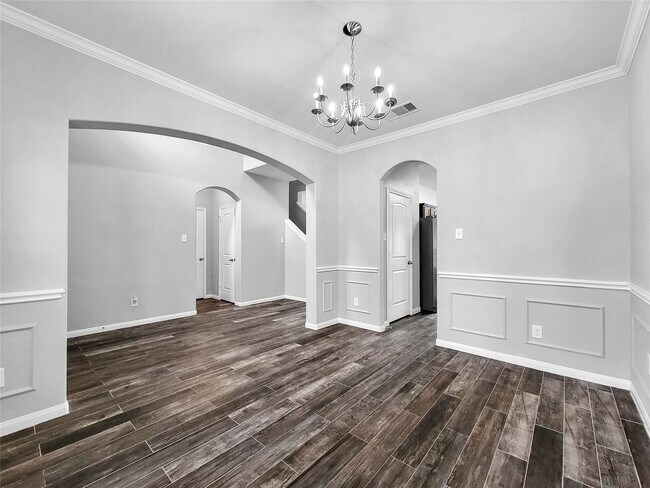 Foto del edificio - 2022 Midlane Drive