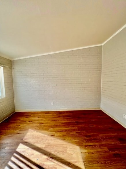 Foto del edificio - 2348-2352 Emporia St