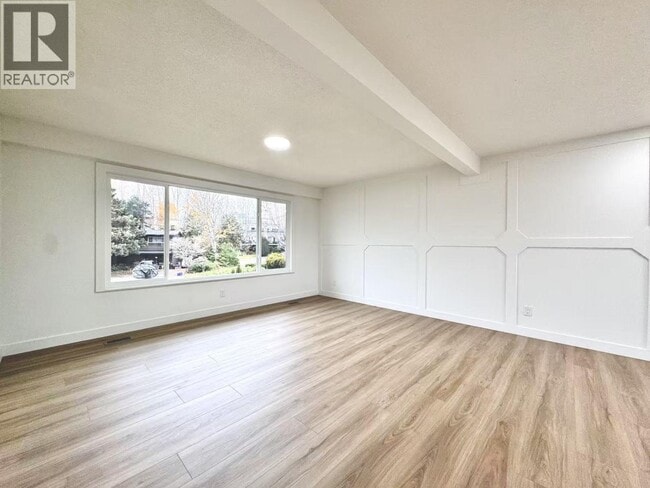 Building Photo - 4720 Ashbury Pl