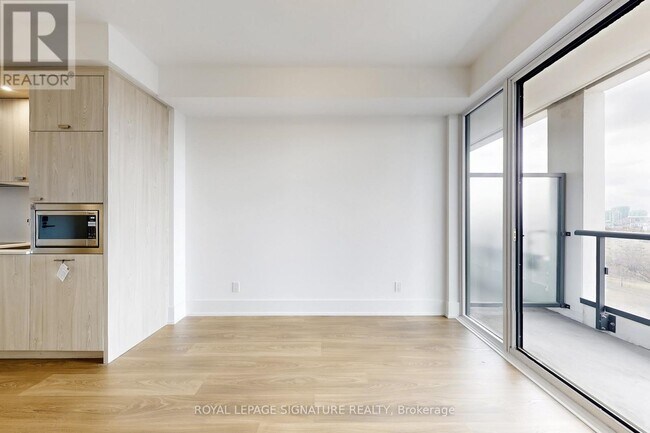 Photo du bâtiment - 115 Denison Ave