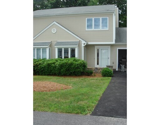 Foto principal - 45 Oakwood Ln
