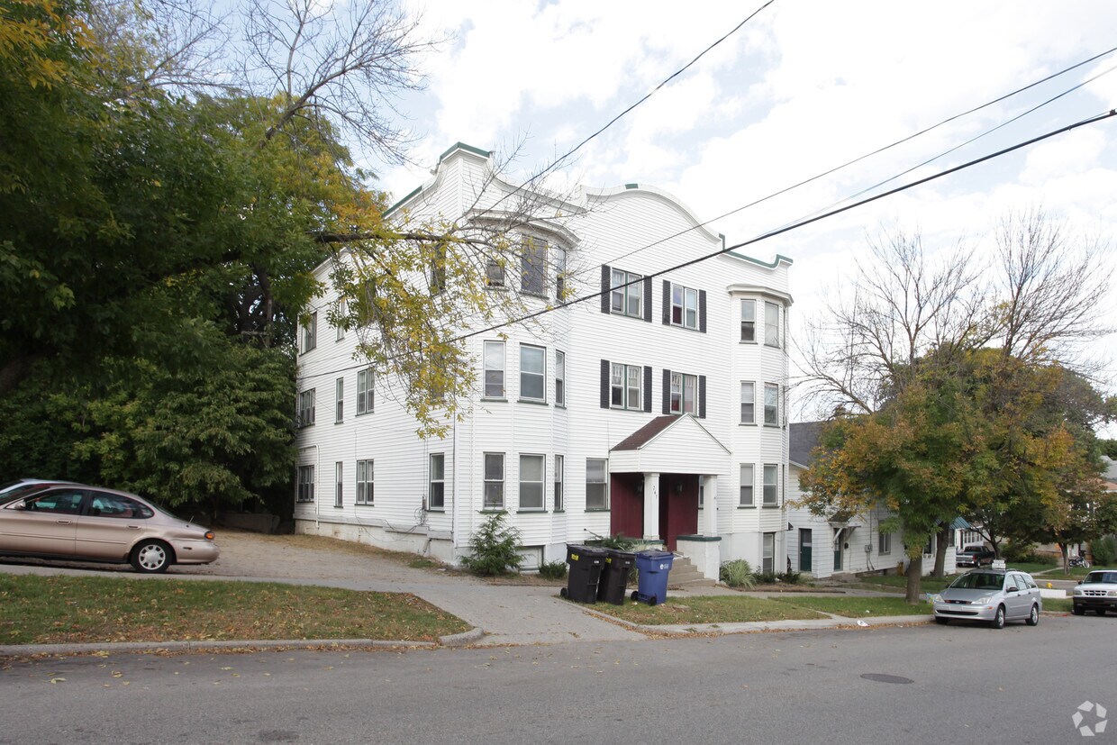 Primary Photo - 247 Hastings St NE