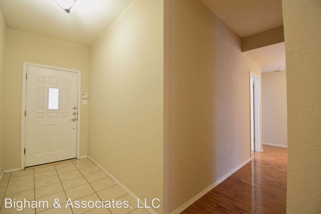 Foto del edificio - 4 br, 2 bath House - 1510 Willow Bluff Dr.