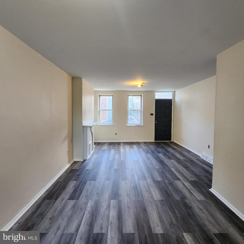 Primary Photo - 2450 N Fairhill St