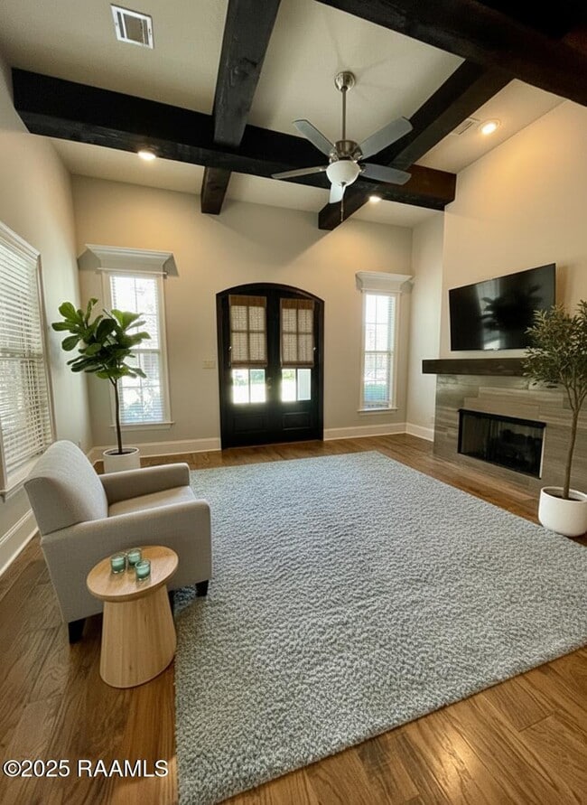 Building Photo - 218 Brightwood Dr