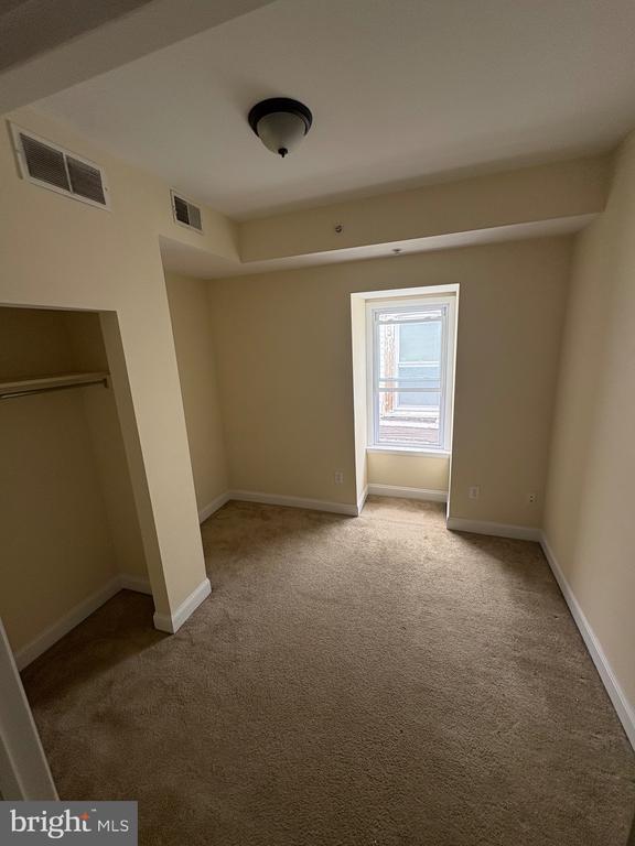 Foto del edificio - 413 N Preston St