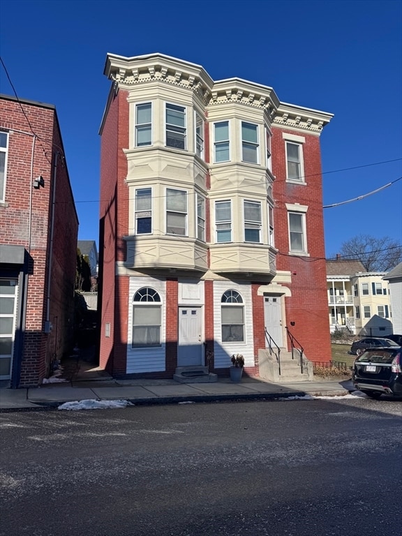 Building Photo - 36 Endicott St