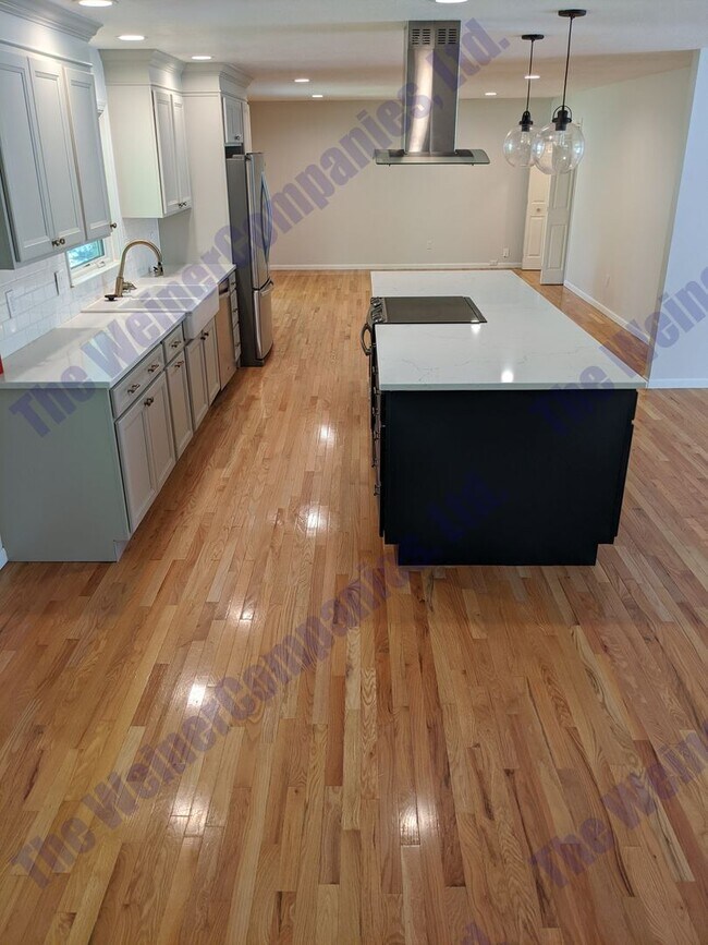 Foto del edificio - Available this August!