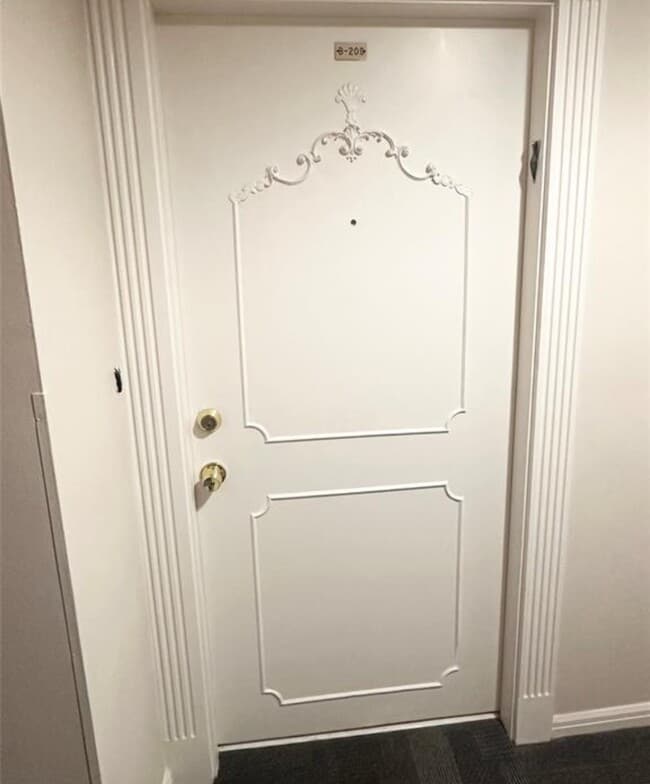 Building Photo - 2601 Bellefontaine