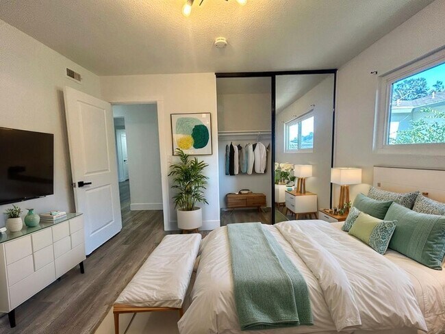 Foto del edificio - 102 N Merrimac Dr