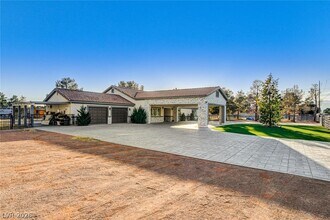 Building Photo - 5353 Dorrell Ln