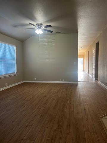Building Photo - 1223 Periwinkle Dr