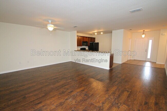 Foto del edificio - 2358 Chatham Pl Dr