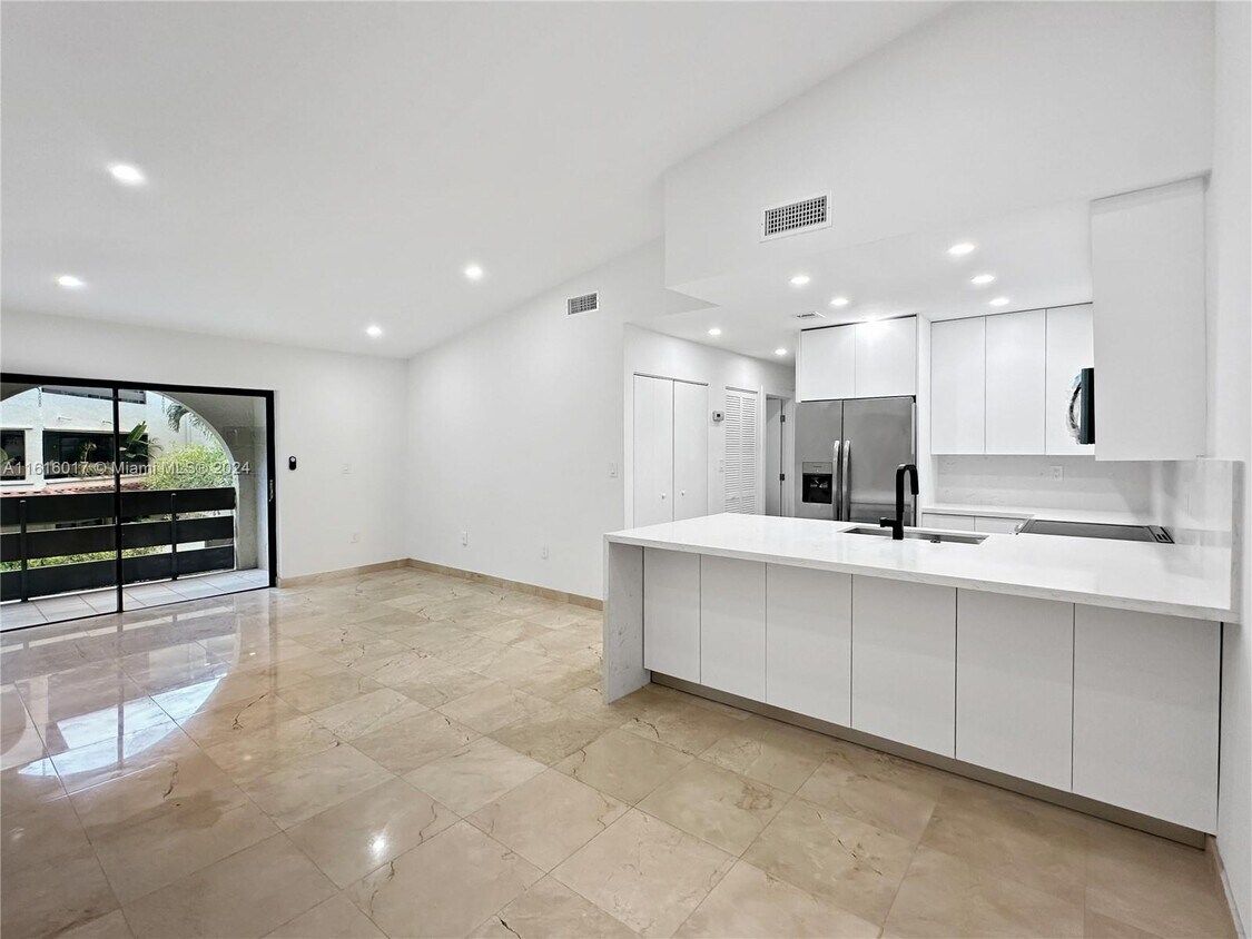 Primary Photo - 8811 SW 123rd Ct
