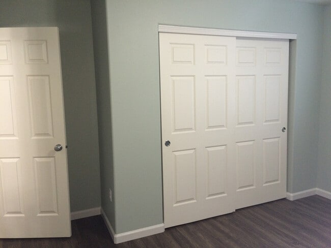 Building Photo - Large Home for Rent in Sage Point Service Area