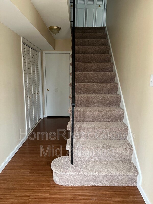 Foto del edificio - 1740 Whitestone Ct