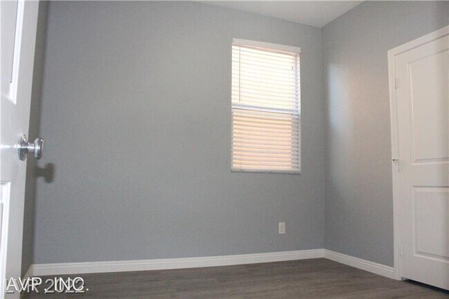Foto del edificio - 4 br, 3 bath House - 9190 Valley Betica Ave