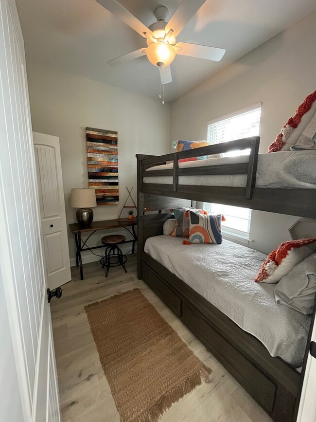 Foto del edificio - 129 Forest Meadows Ct