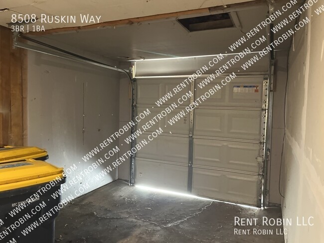 Building Photo - 8508 Ruskin Way