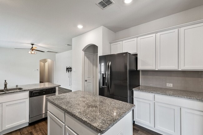 Photo - Great 4 Bdrm 2 Bath Home in Aubrey Tx