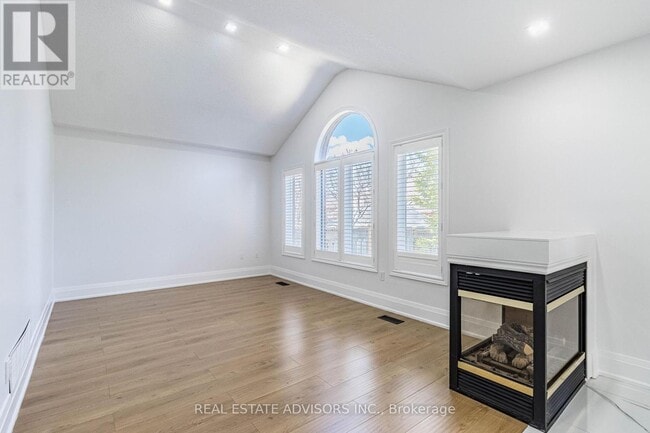 Building Photo - 74 Pinebrook Cir