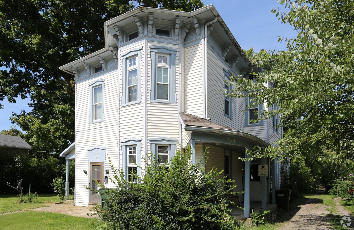 148156 Hivling St, Xenia, OH 45385 Apartments in Xenia, OH