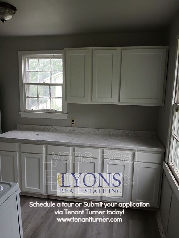 Building Photo - 1706 Clover Dr