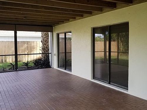 Building Photo - 14507 Larkspur Ln