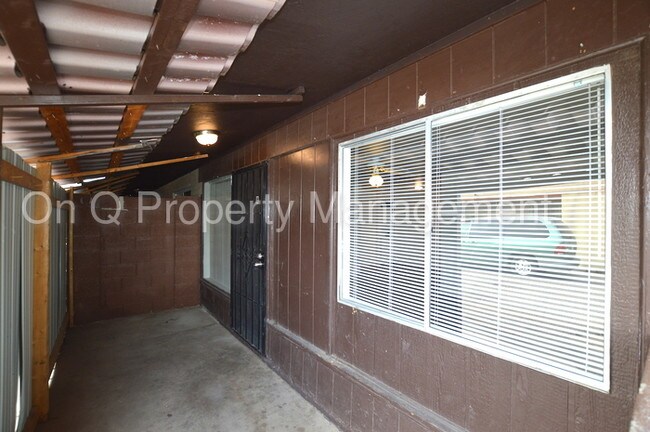 Building Photo - 619 E Marilyn Ave