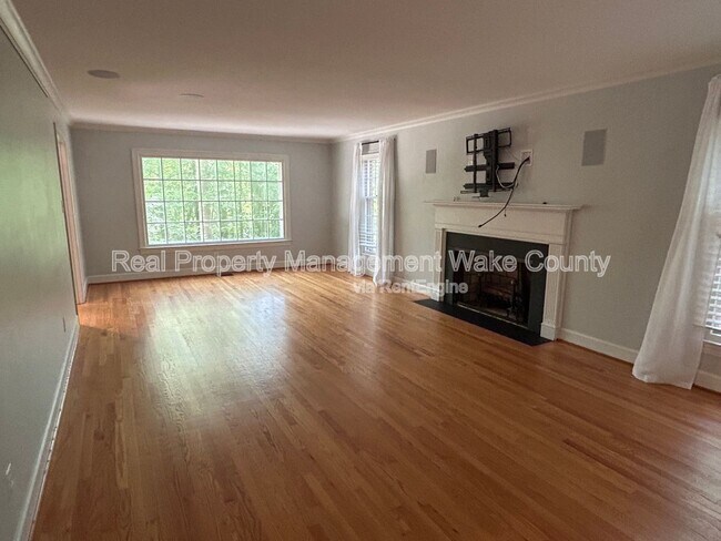 Foto del edificio - 4216 Oak Park Rd