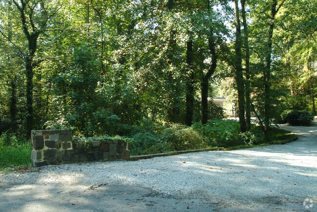 Foto del edificio - 216 Paxton Rd
