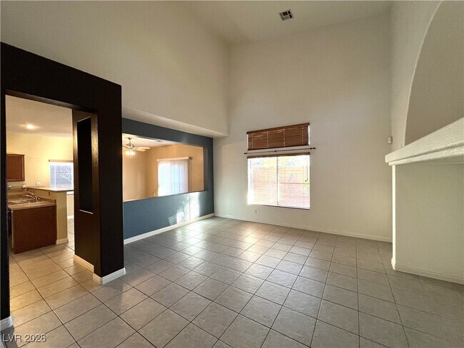 Foto del edificio - 9145 Murmuring Tide Ave