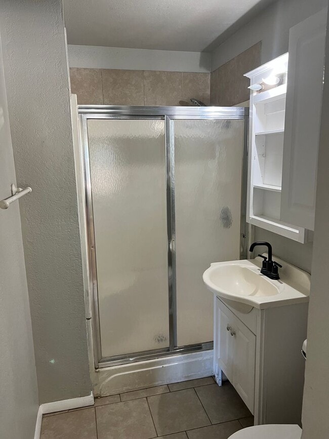 Building Photo - Newly remodeled three bedroom home for Rent