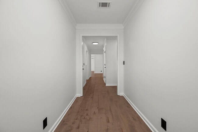 Foto del edificio - Black Fox Crossing Townhome