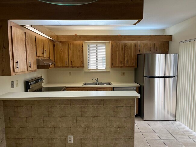 Foto del edificio - 4803 Waterview Cir