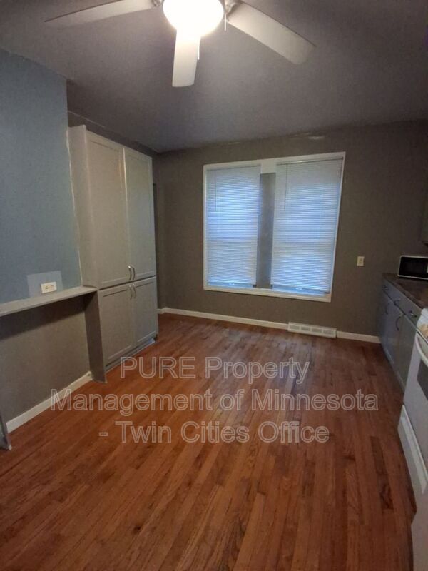 Foto del edificio - 1848 Quincy St NE