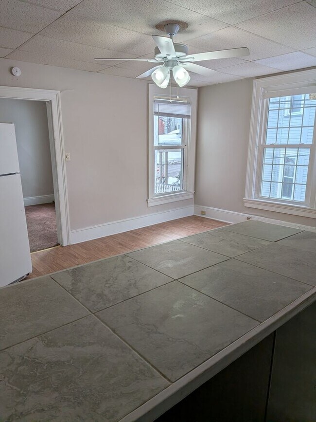 Foto del edificio - 1106-1108 Gibbson MGMT