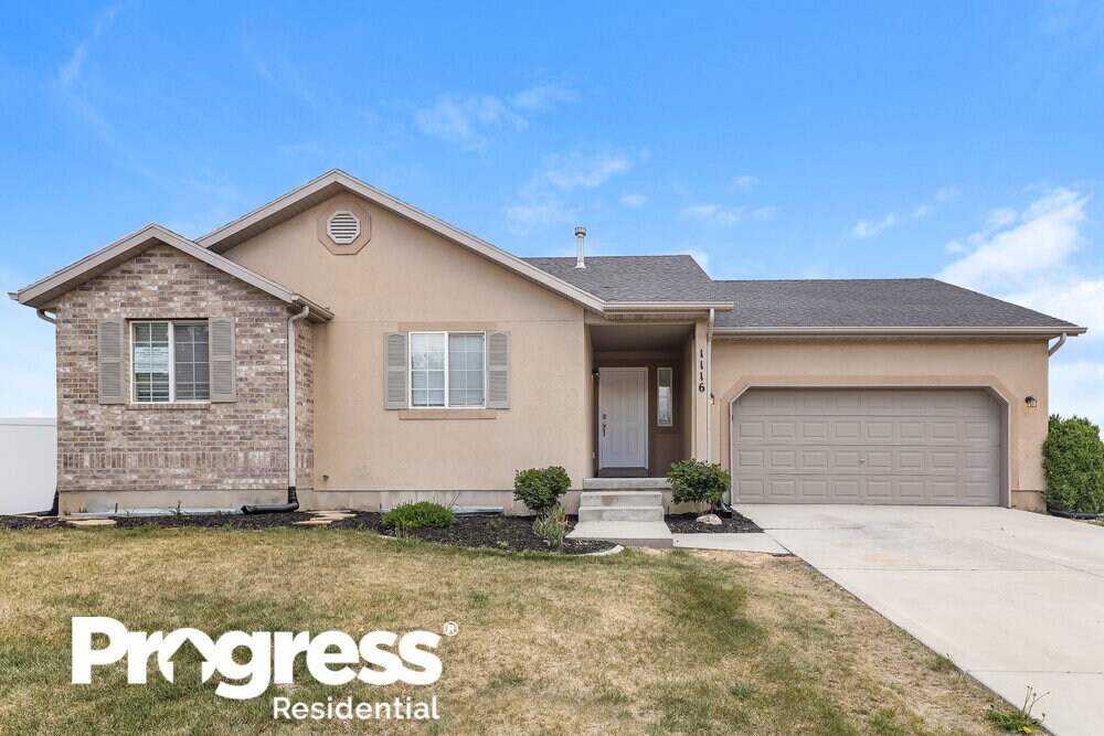 Foto principal - 1116 Mustang Ln